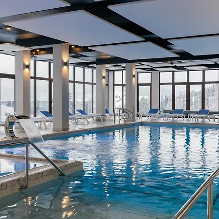 Ozero Lodge Nizhniy Studenyy