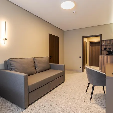 Ozero * Nizhniy Studenyy