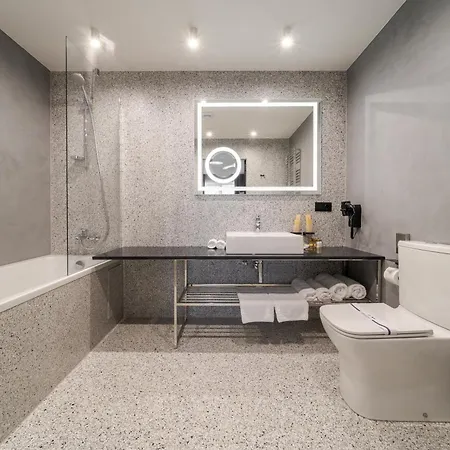 Ozero * Nizhniy Studenyy