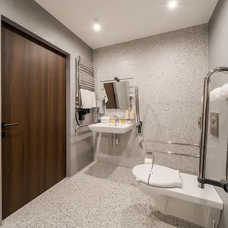 Ozero * Nizhniy Studenyy