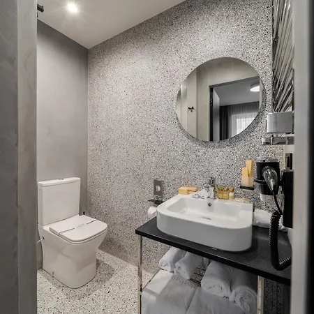 Ozero Lodge Nizhniy Studenyy