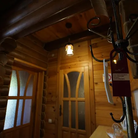 Деревянный коттедж Ozero Nizhniy Studenyy