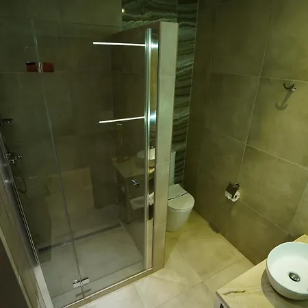 Деревянный коттедж Ozero Nizhniy Studenyy