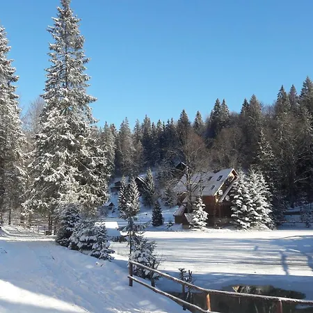 Ozero Lodge Nizhniy Studenyy