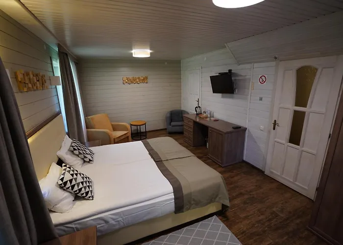 Ozero Lodge