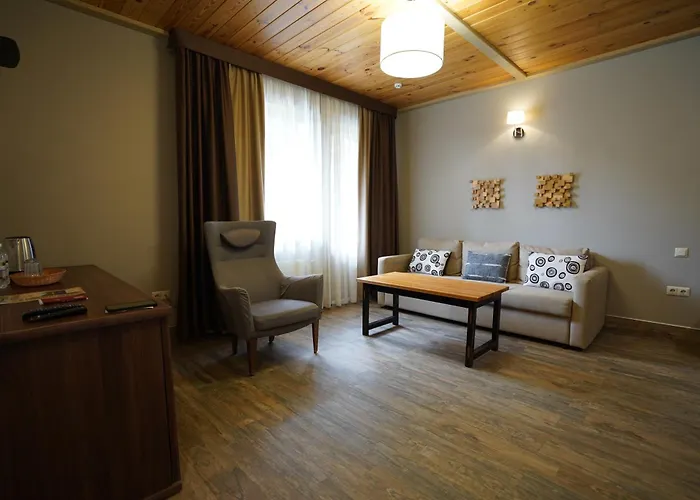 Ozero Lodge