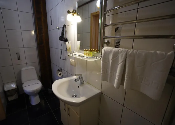 Ozero Lodge *