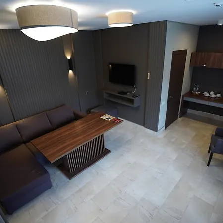 Ozero Nizhniy Studenyy