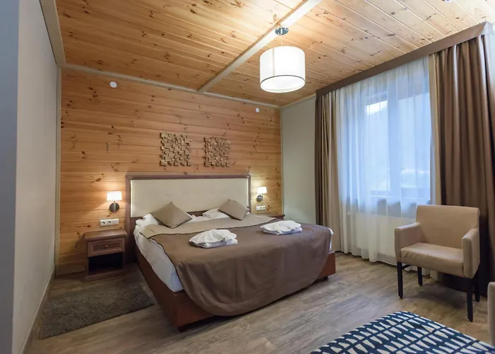 Ozero Lodge